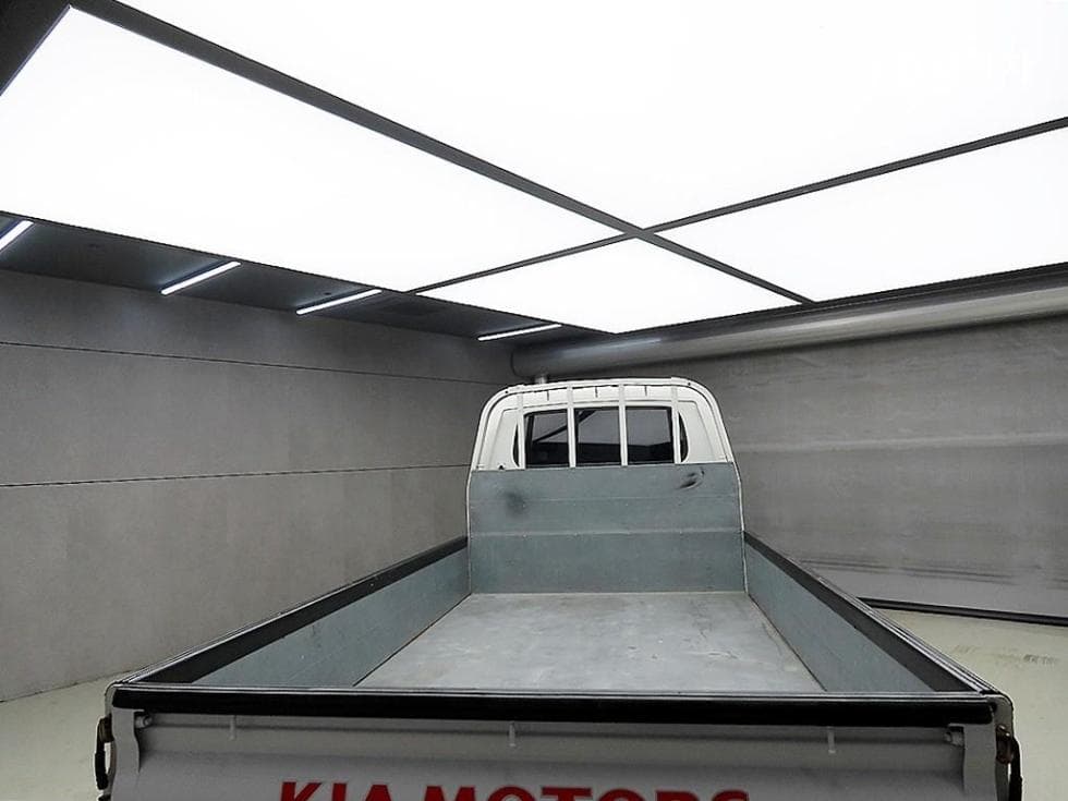 Kia The New (facelift) Bongo 3 (light truck)LPG Box Truck 1 Ton 하이 King Cab Extra Long L - 17