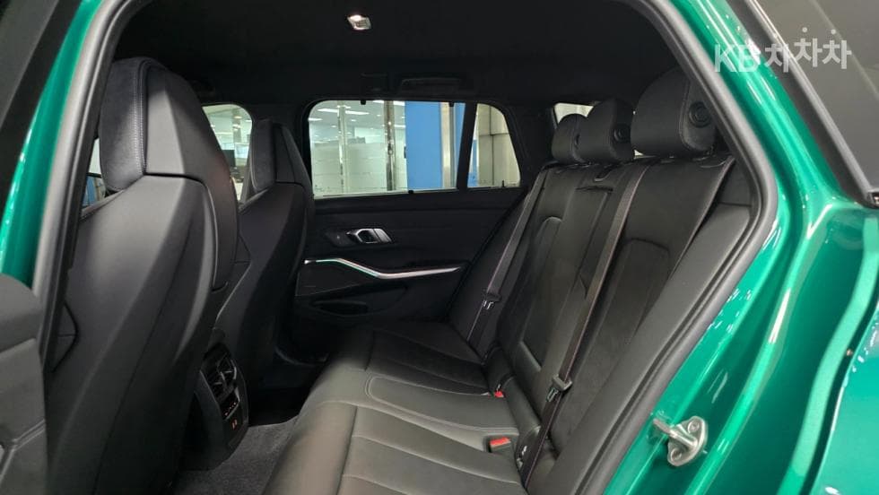 BMW M시리즈M3 투어링 Competition M xDrive - 10