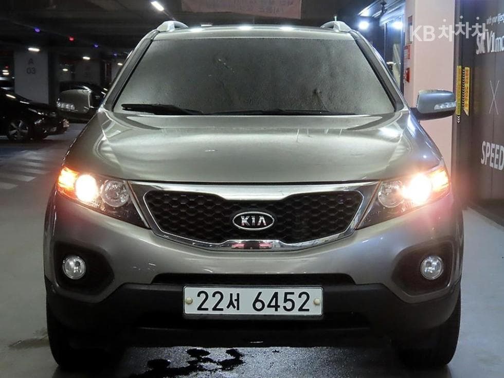 Киа SorentoRДизел 2.0 2WD TLX Най-висок клас - 2