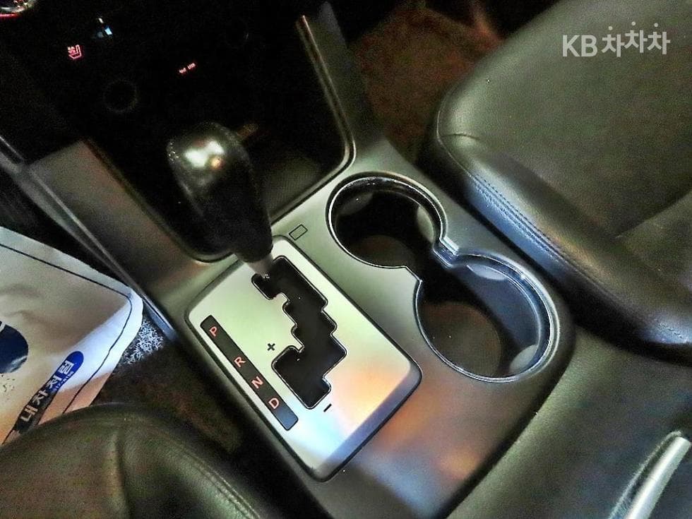 Киа SorentoRДизел 2.0 2WD TLX Най-висок клас - 12