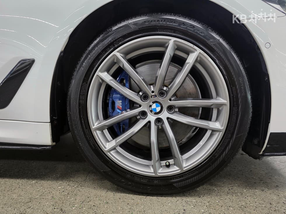 BMW 올New5 Series (G30)530i M Sport Plus - 26