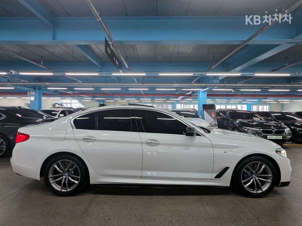 BMW 올New5 Series (G30)530i M Sport Plus - 29