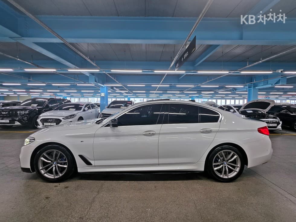 BMW 올New5 Series (G30)530i M Sport Plus - 28