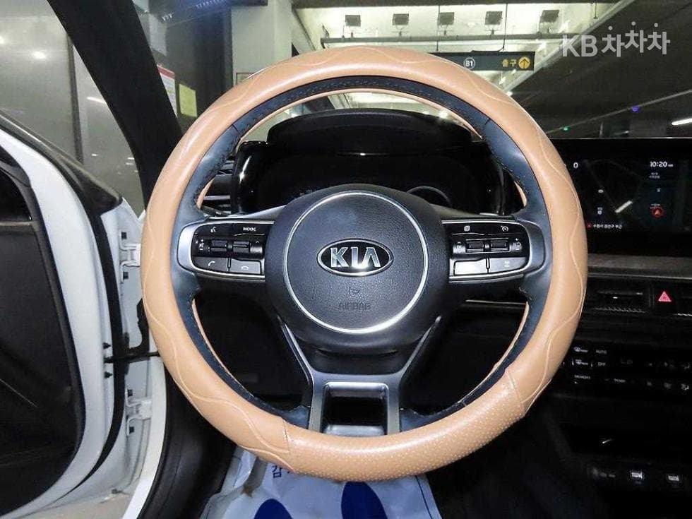 Kia K5 3rd Gen2.0 Gasoline Noblesse - 8