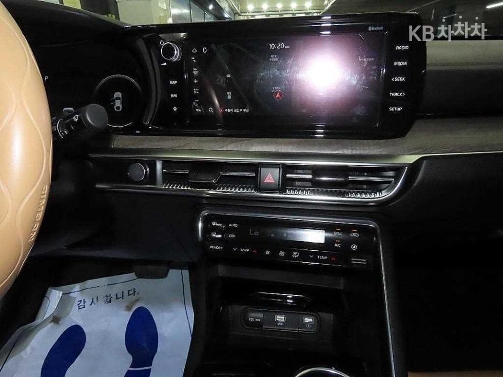 Kia K5 3rd Gen2.0 Gasoline Noblesse - 11