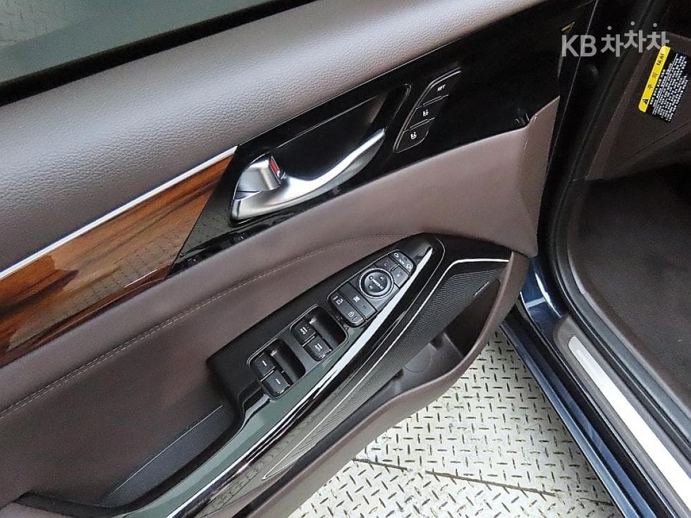Kia All New K73.3 GDI Noblesse Special (special feature/edition) - 13