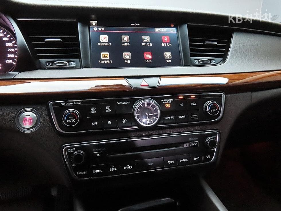 Kia All New K73.3 GDI Noblesse Special (special feature/edition) - 16