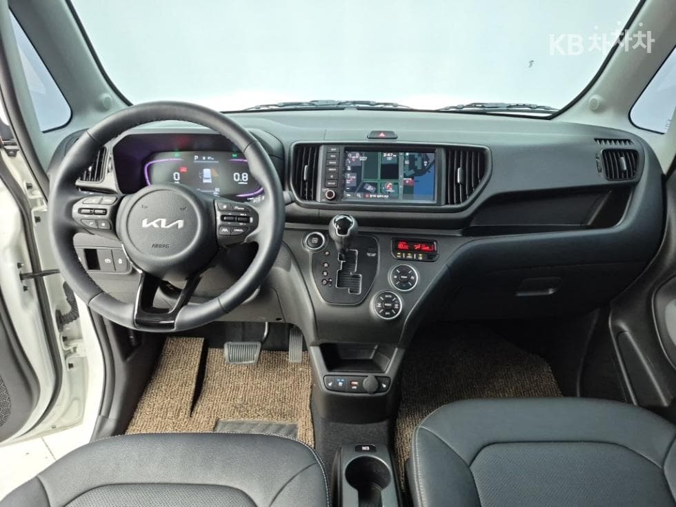 Kia The New (facelift) Kia Ray (van)1.0 Gasoline Signature - 5