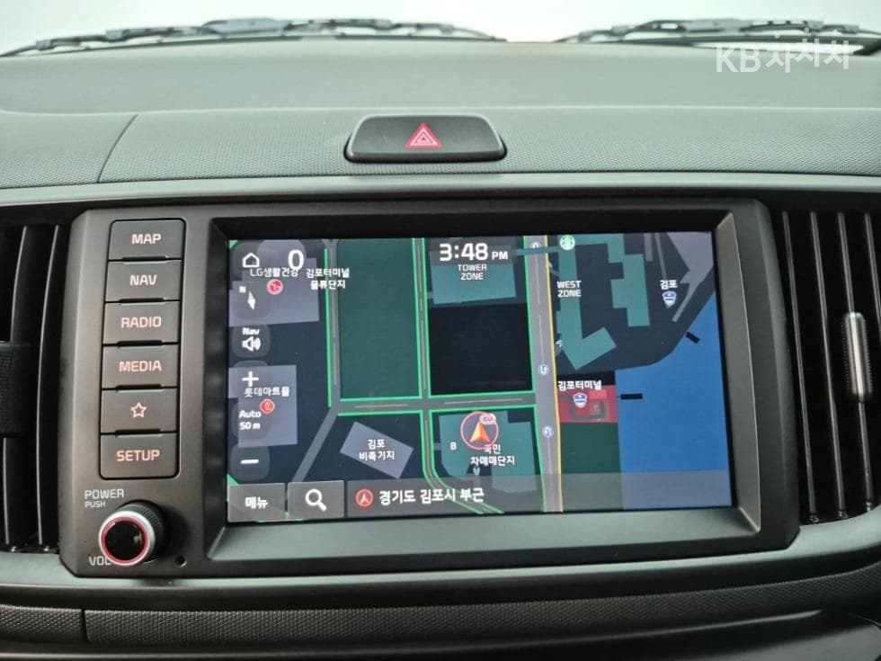 Kia The New (facelift) Kia Ray (van)1.0 Gasoline Signature - 13