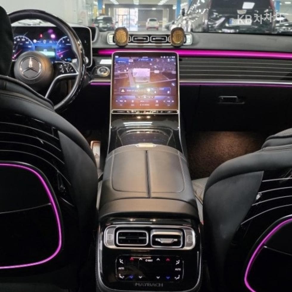 Mercedes-Benz S-Class W223Maybach S580 4Matic Standard - 11