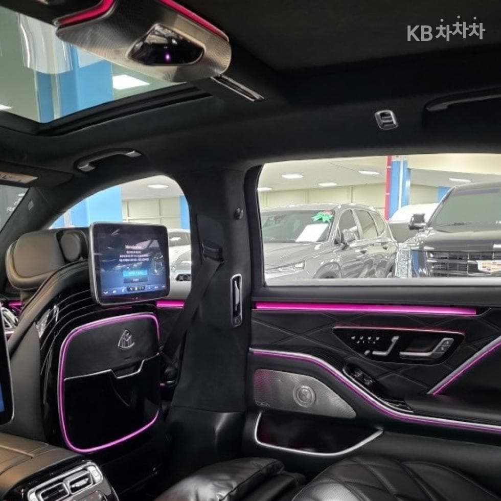 Mercedes-Benz S-Class W223Maybach S580 4Matic Standard - 12