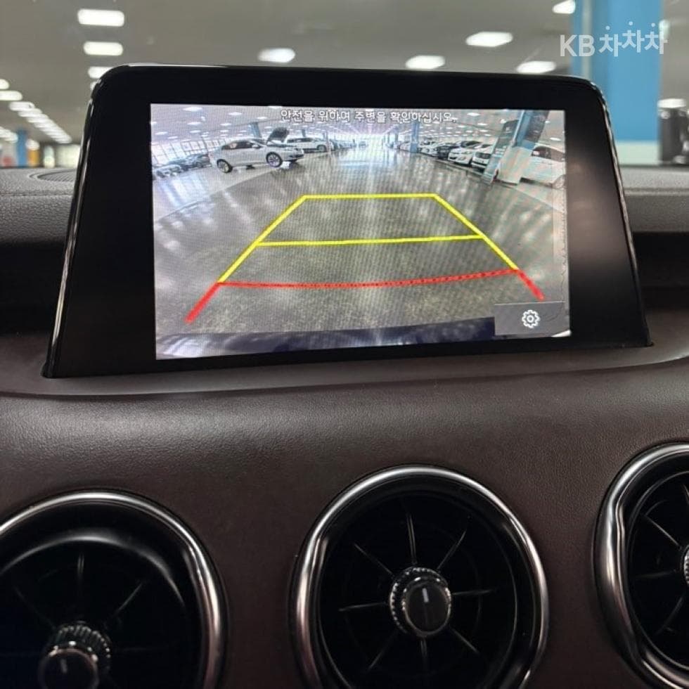 Kia Stinger2.0 Turbo 4WD 플래티넘 - 10