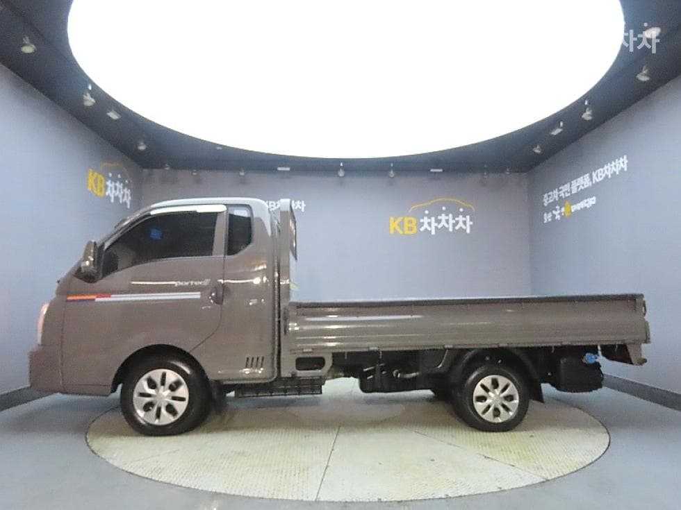 Хюндай Porter 2Удължено междуосие Super Cab CRDi Premium - 5