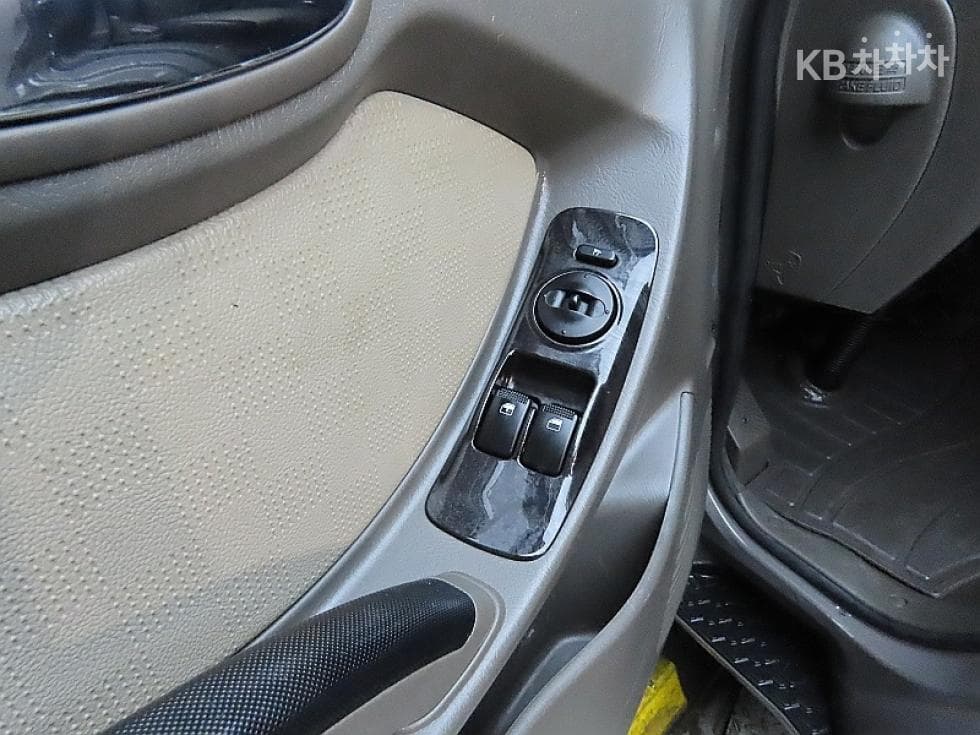 Хюндай Porter 2Удължено междуосие Super Cab CRDi Premium - 11