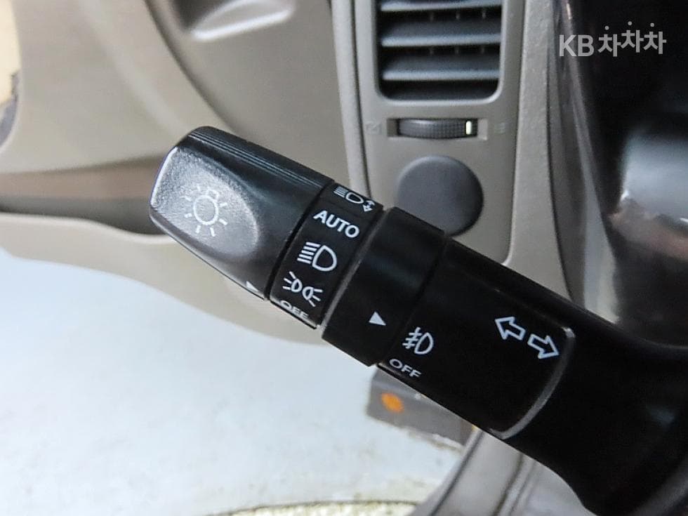 Хюндай Porter 2Удължено междуосие Super Cab CRDi Premium - 12