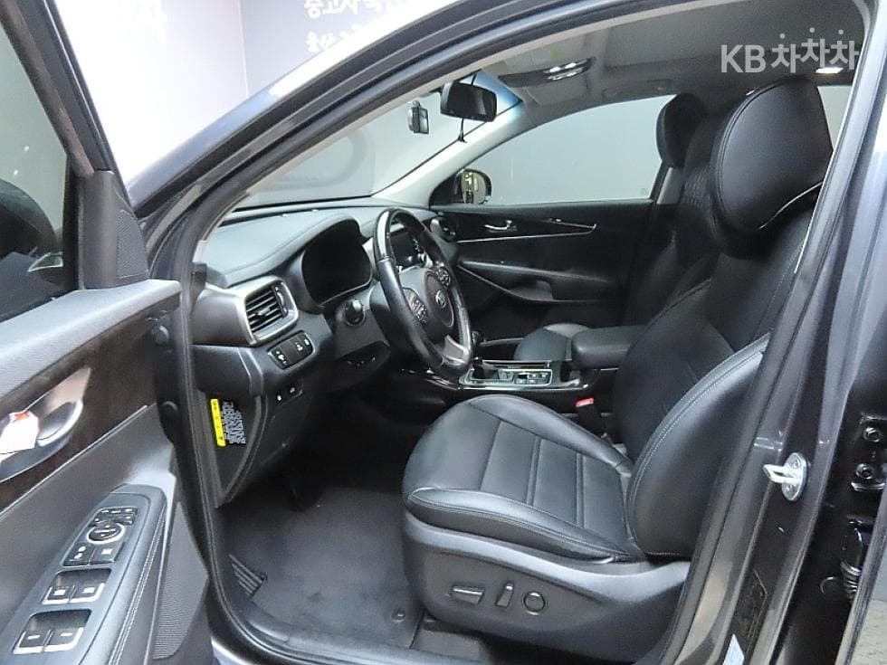 Киа The New (фейслифт) Sorento2.0 Дизел 2WD Noblesse - 10