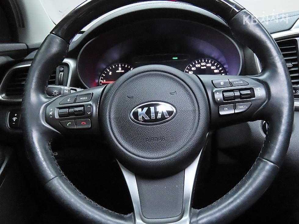 Киа The New (фейслифт) Sorento2.0 Дизел 2WD Noblesse - 17
