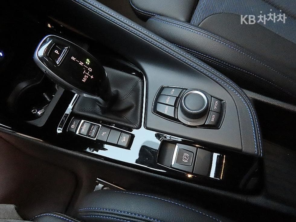 BMW X1 (F48)xDrive 20i M Sport Package - 9