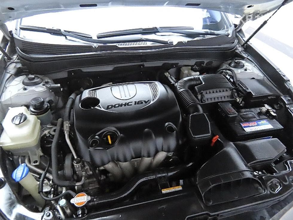 Hyundai YFSonataLPi Premiere - 7