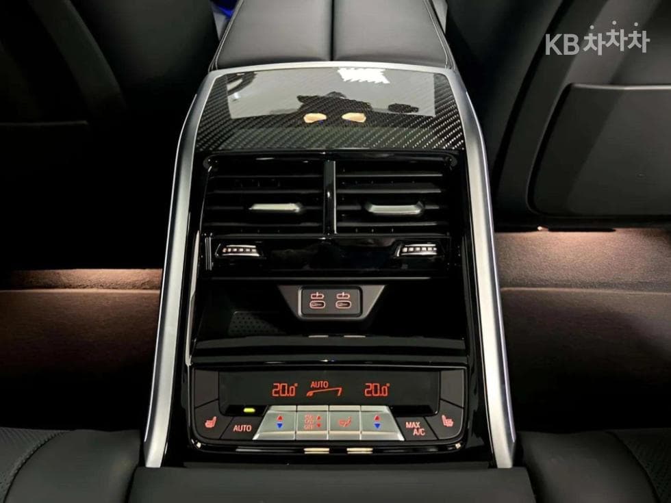 BMW 8시리즈 (G15)M850i xDrive Gran Coupe M Performance - 9