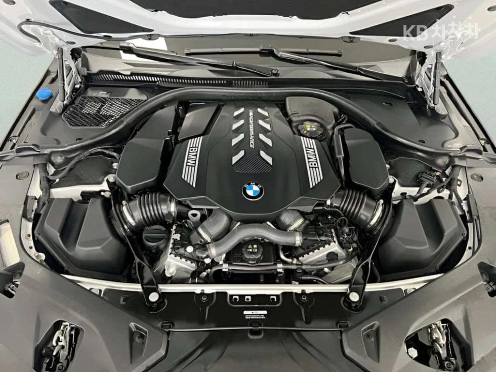 BMW 8시리즈 (G15)M850i xDrive Gran Coupe M Performance - 10