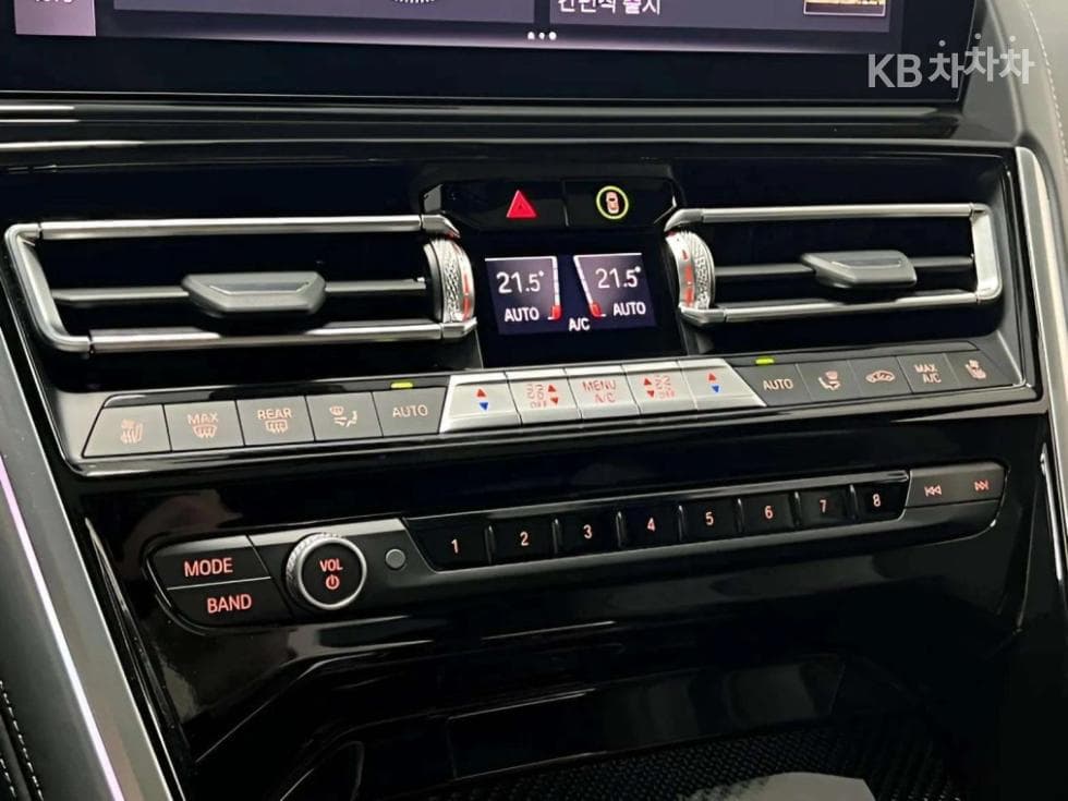 BMW 8시리즈 (G15)M850i xDrive Gran Coupe M Performance - 15