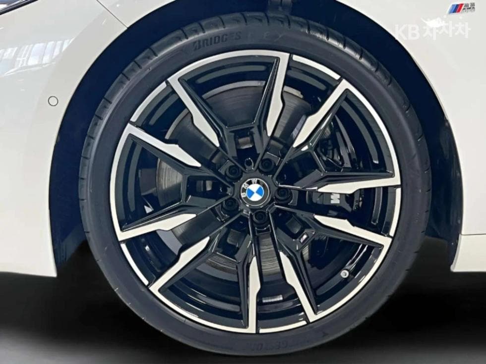 BMW 8시리즈 (G15)M850i xDrive Gran Coupe M Performance - 19
