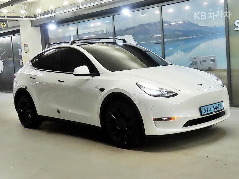테슬라 Model Y Long Range - Image 1