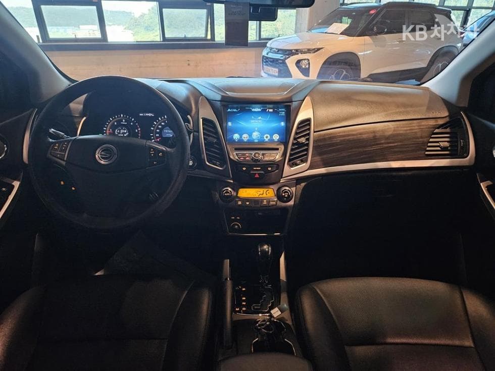 KG Mobility New코란도 C2.0 RX 2WD Highest-end Type - 7