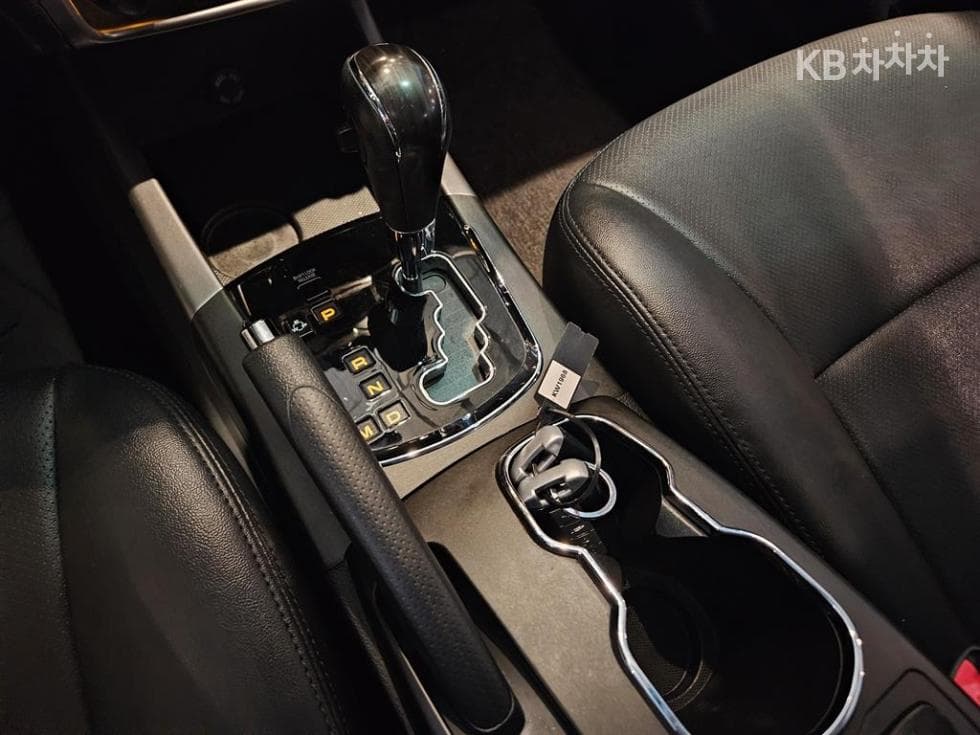 KG Mobility New코란도 C2.0 RX 2WD Highest-end Type - 9