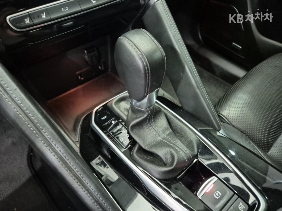 Renault Korea The New (facelift) QM62.0 GDe 2WD Premiere - 8