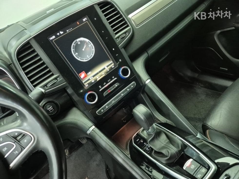 Renault Korea The New (facelift) QM62.0 GDe 2WD Premiere - 10