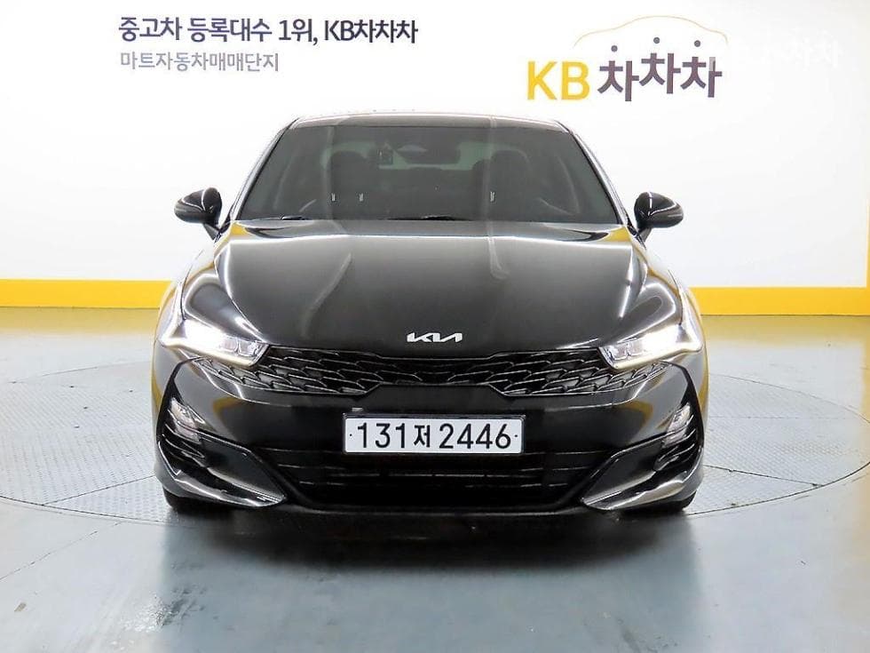 Kia K5 3rd Gen 2.0 Gasoline Prestige - Image 1