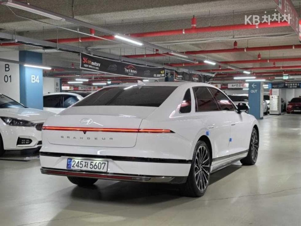 Hyundai The All New Grandeur (Azera)3.5 Gasoline 2WD Calligraphy - 5