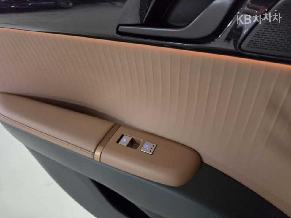 Hyundai The All New Grandeur (Azera)3.5 Gasoline 2WD Calligraphy - 8