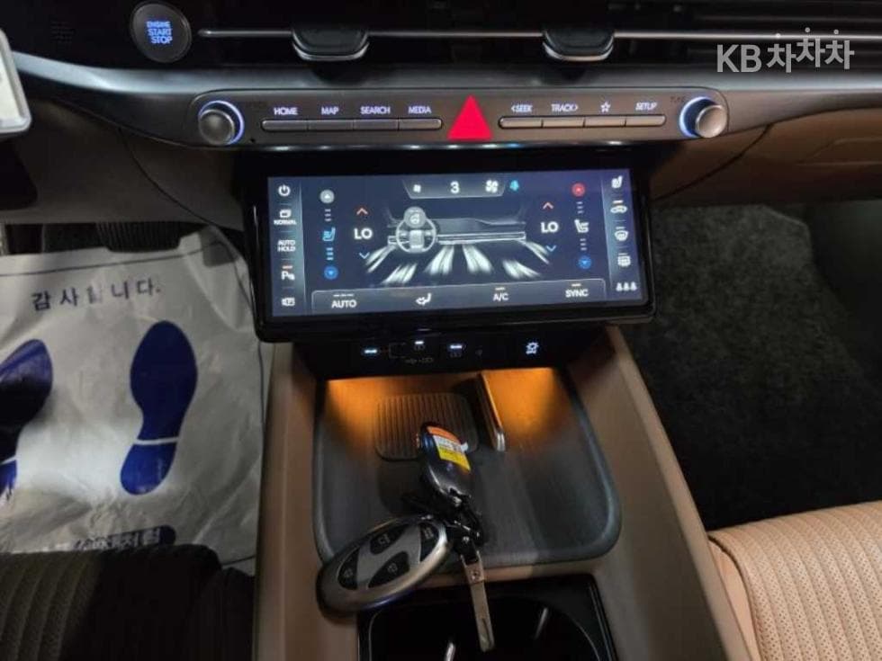 Hyundai The All New Grandeur (Azera)3.5 Gasoline 2WD Calligraphy - 18