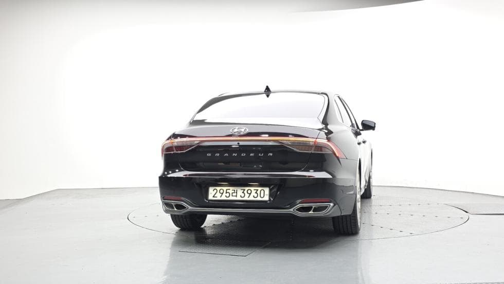 Hyundai The New (facelift) Grandeur (Azera)3.3 Calligraphy - 4