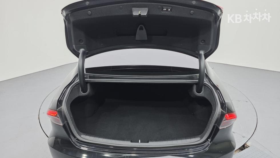 Hyundai The New (facelift) Grandeur (Azera)3.3 Calligraphy - 8