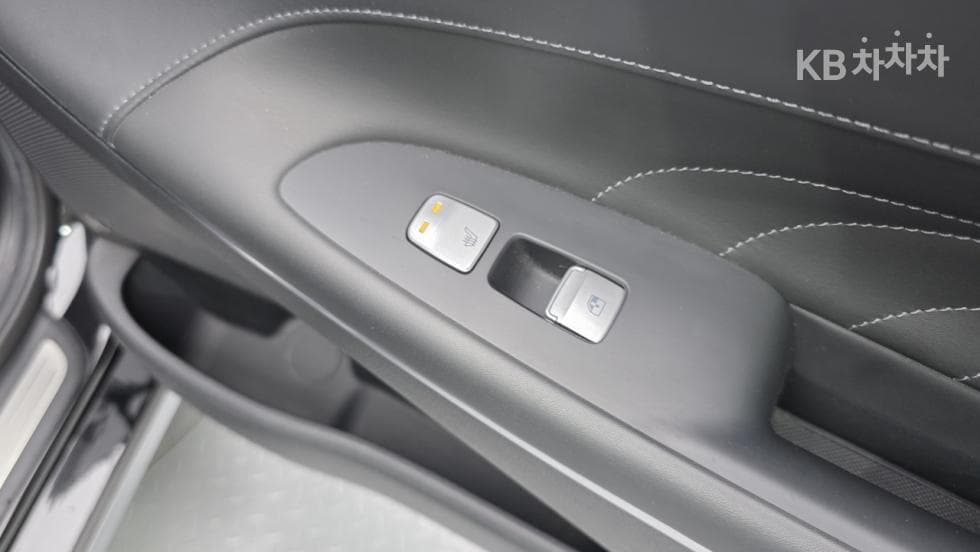 Hyundai The New (facelift) Grandeur (Azera)3.3 Calligraphy - 13