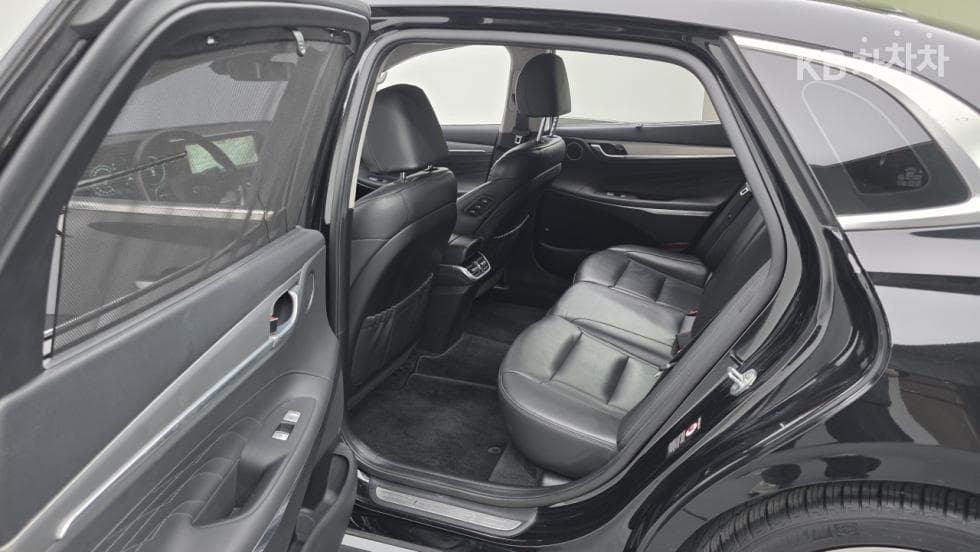 Hyundai The New (facelift) Grandeur (Azera)3.3 Calligraphy - 17