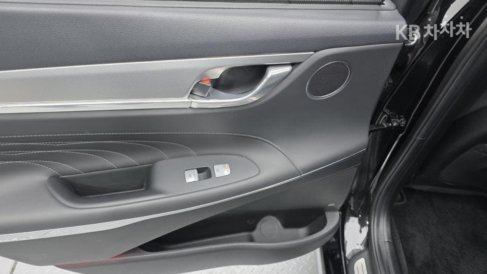 Hyundai The New (facelift) Grandeur (Azera)3.3 Calligraphy - 18