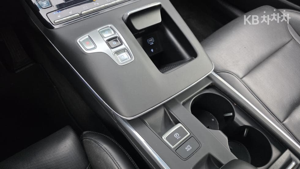 Hyundai The New (facelift) Grandeur (Azera)3.3 Calligraphy - 27