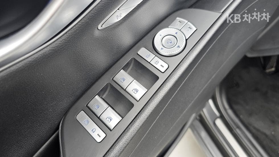 Genesis G80(RG3)2.5 Turbo Gasoline Direct Injection AWD - 25