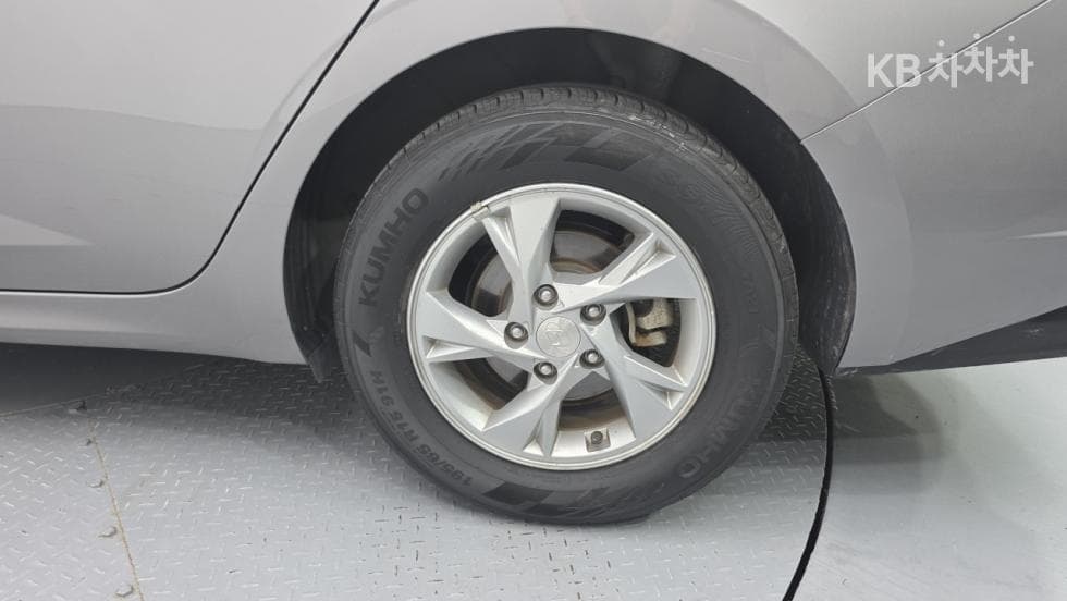 Hyundai All New Avante (Elantra)(CN7)1.6 Gasoline Modern - 6