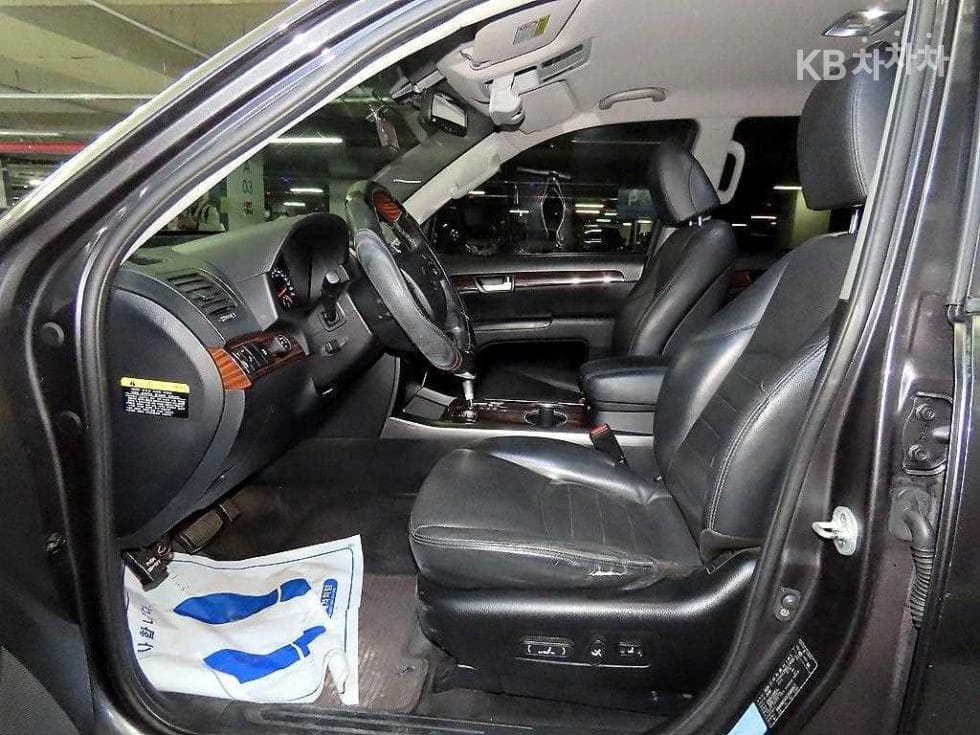 Kia The New (facelift) Mohave4WD VIP 5-seater - 6