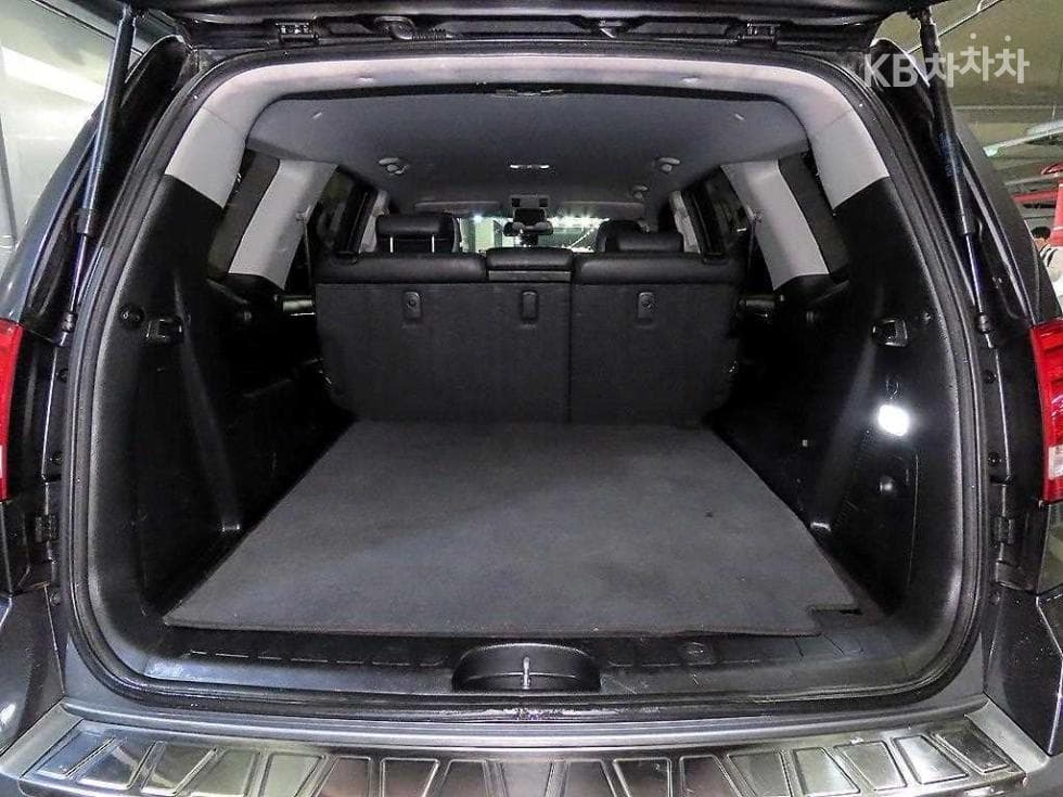 Kia The New (facelift) Mohave4WD VIP 5-seater - 17