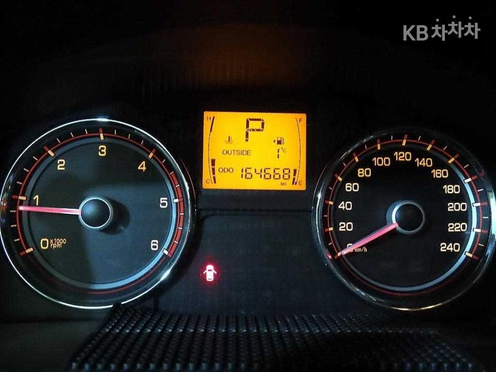 KG Mobility New Style 코란도 C2.2 RX 2WD High-end Type - 9