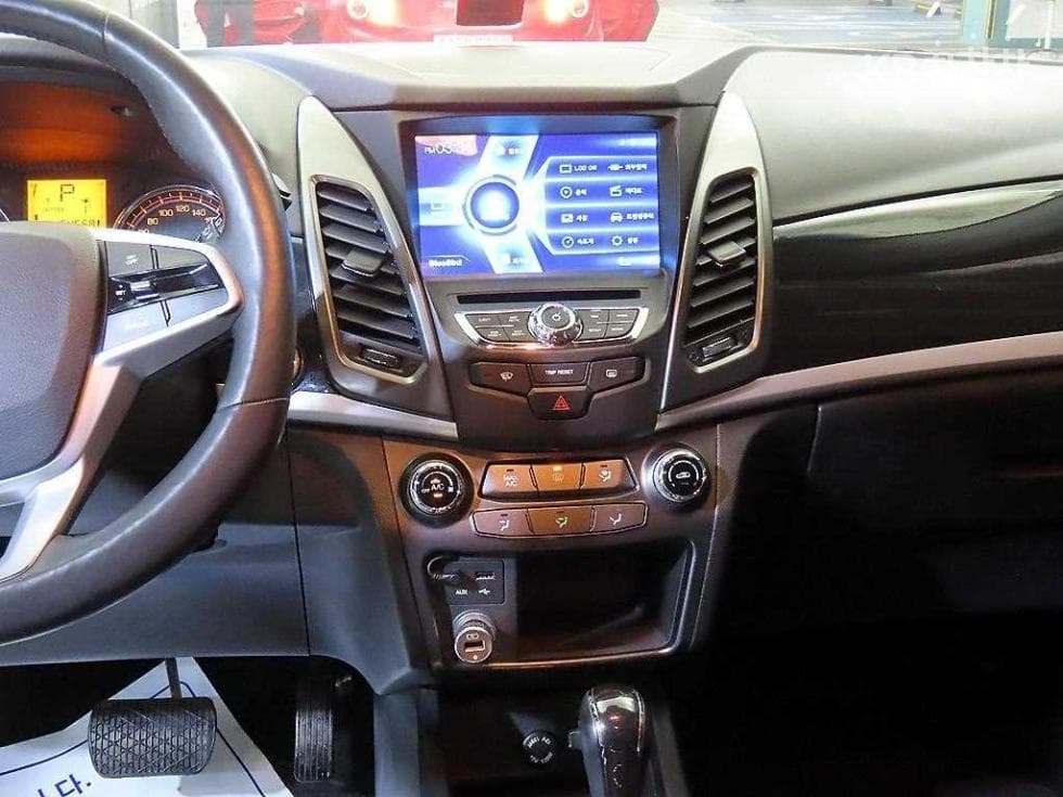 KG Mobility New Style 코란도 C2.2 RX 2WD High-end Type - 11
