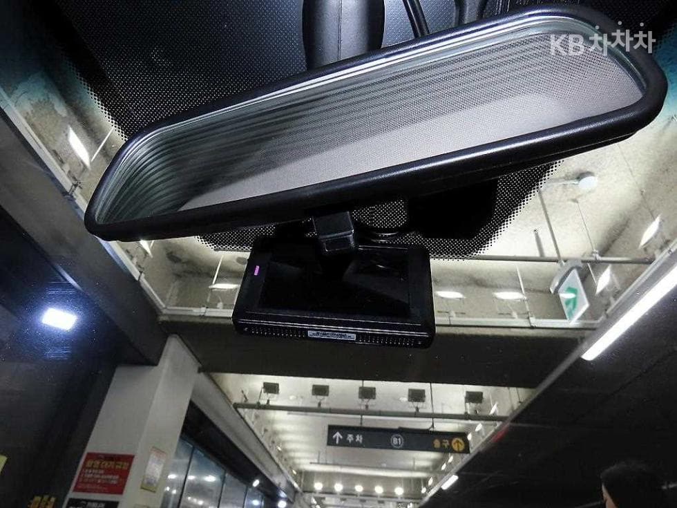 KG Mobility New Style 코란도 C2.2 RX 2WD High-end Type - 15