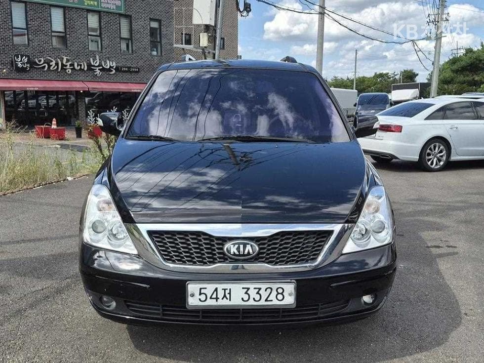 Kia Carnival R NewCarnival Limousine GLX Highest-end Type - Image 1